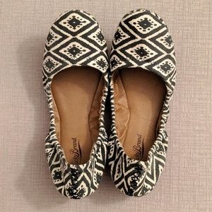 Lucky Brand flats 8.5